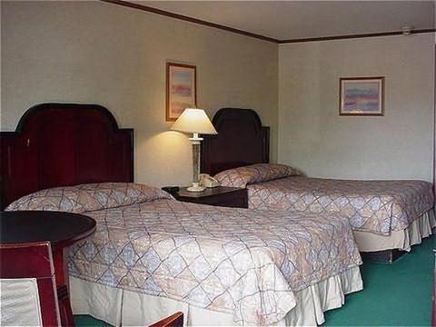 Super 9 Hotel